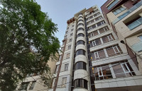 فرمانیه شرقی 210 متر 3 خواب برج باغ فول امکانات